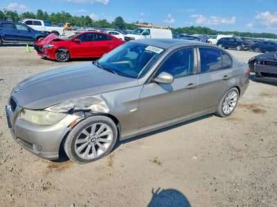 WBAPH5C54BA****** 2011 BMW 3 Series