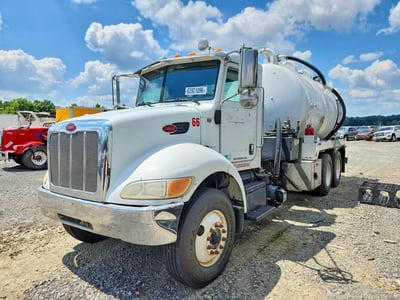 2NPRLN9X88M****** 2008 Peterbilt 340