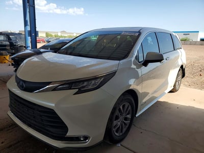 2021 Toyota Sienna Hybrid