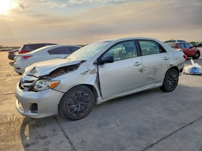 5YFBU4EE5DP****** 2013 Toyota Corolla