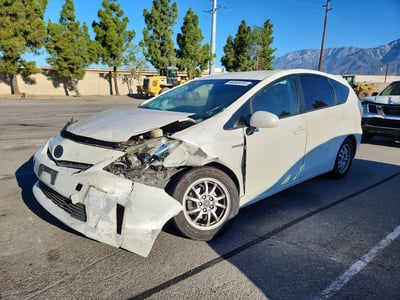 JTDZN3EU8C3****** 2012 Toyota Prius V