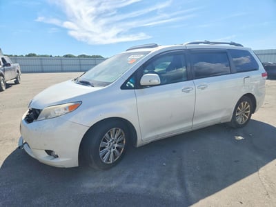 5TDDK3DC4ES****** 2014 Toyota Sienna