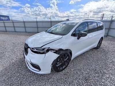 2C4RC1BG3TR****** 2026 Chrysler Pacifica