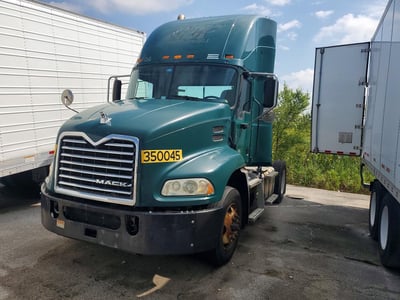 1M1AW01X8GM****** 2016 Mack CXU (pinnacle)