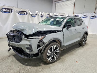 YV4L12UC2T2****** 2026 Volvo XC40