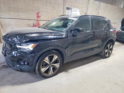 2021 Volvo XC40