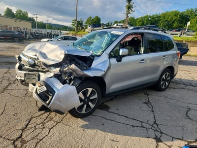 JF2SJAEC8HH****** 2017 Subaru Forester