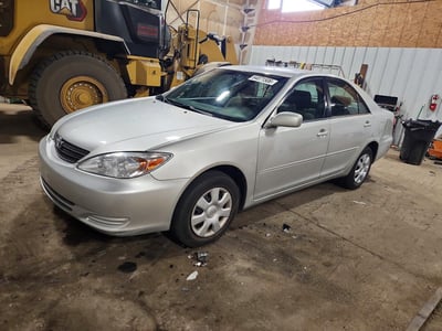 4T1BE32K52U****** 2002 Toyota Camry