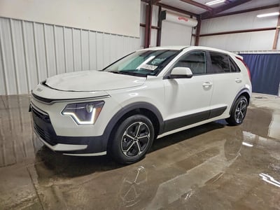 KNDCP3LE4T5****** 2026 Kia Niro