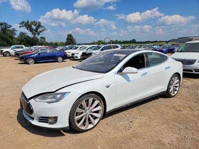 5YJSA1E44GF****** 2016 Tesla Model S