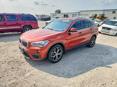 WBXHU7C3XJ5****** 2018 BMW X1