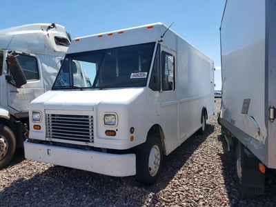 4UZAANBW15C****** 2005 Freightliner MT45 Chassis