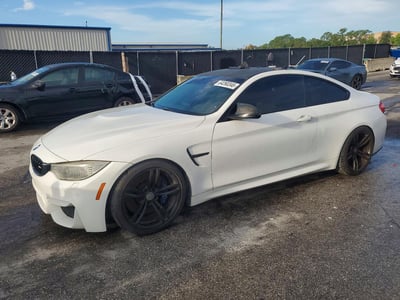 WBS3R9C57FK****** 2015 BMW M4