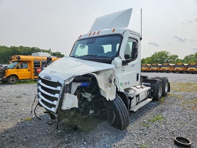 3AKJHTDV1SD****** 2025 Freightliner Cascadia 116 Day Cab