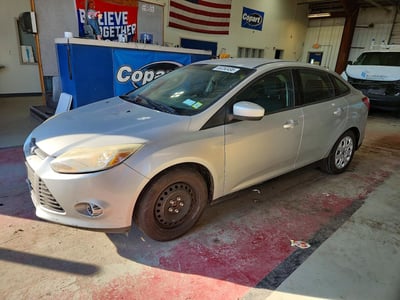 1FAHP3F28CL****** 2012 Ford Focus