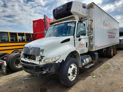 1HTMSSTRXGH****** 2016 International DuraStar 4400