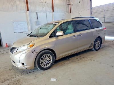 5TDYK3DC6DS****** 2013 Toyota Sienna