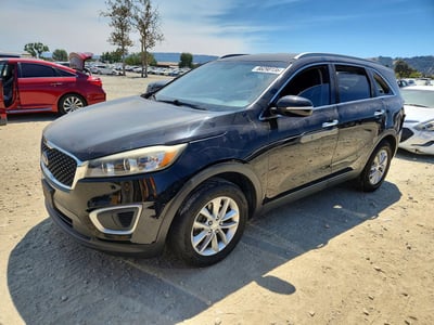 5XYPG4A3XGG****** 2016 Kia Sorento