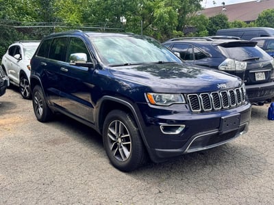 1C4RJFBG7JC****** 2018 Jeep Grand Cherokee