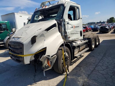 2025 Freightliner Cascadia 116 Day Cab