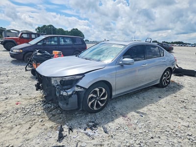 1HGCR3F82GA****** 2016 Honda Accord