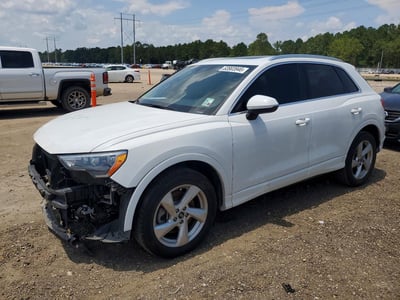 WA1AUCF33M1****** 2021 Audi Q3