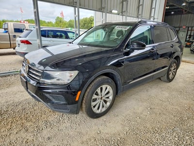 3VV2B7AX9JM****** 2018 Volkswagen Tiguan