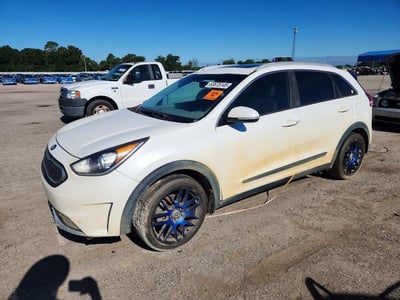 KNDCE3LC8H5****** 2017 Kia Niro