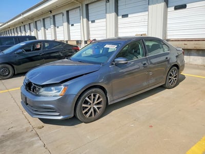 3VWB67AJ6HM****** 2017 Volkswagen Jetta