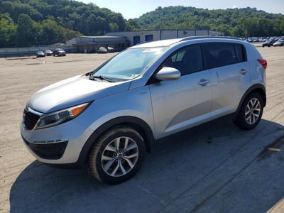 KNDPBCAC0G7****** 2016 Kia Sportage