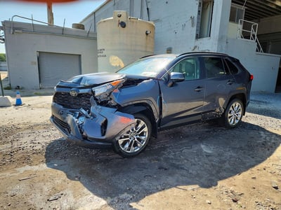 2T3A1RFV9KW****** 2019 Toyota RAV4