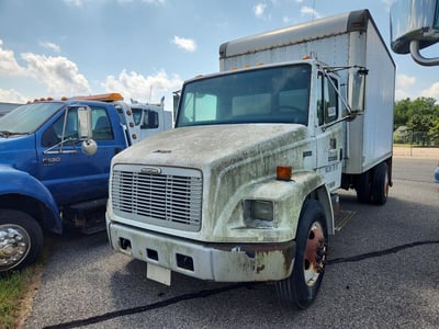 1FVABPAK93H****** 2003 Freightliner FL60