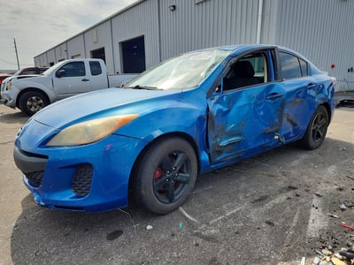 JM1BL1V79C1****** 2012 Mazda 3