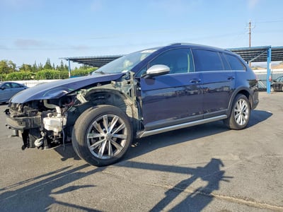 3VWH17AU0HM****** 2017 Volkswagen Golf Alltrack