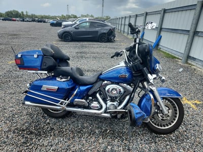 1HD1FC418AB****** 2010 Harley-Davidson FLHTCUI