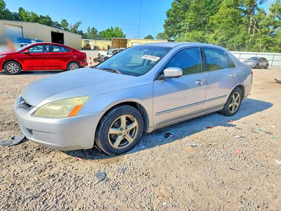 1HGCM56724A****** 2004 Honda Accord