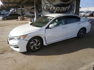 1HGCR2F4XGA****** 2016 Honda Accord