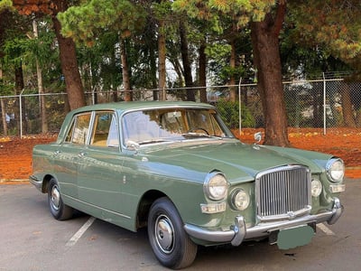 VRS3L**** 1964 Vanderhall Motor Works 4 Litre R