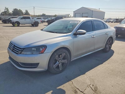 1VWBH7A35CC****** 2012 Volkswagen Passat