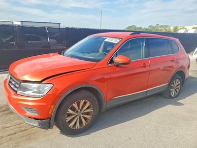 3VV3B7AXXJM****** 2018 Volkswagen Tiguan