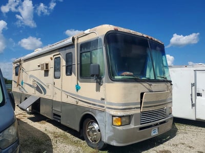 5B4MP67G823****** 2003 Workhorse W22
