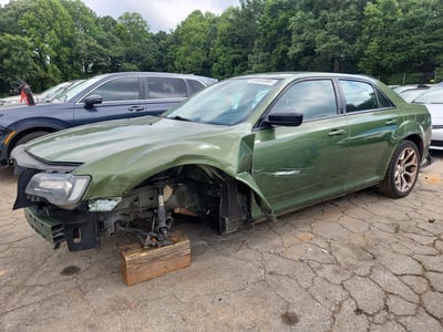 2C3CCAAG1JH****** 2018 Chrysler 300