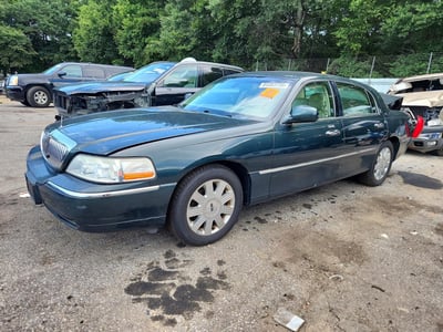 1LNHM83W43Y****** 2003 Lincoln Town Car