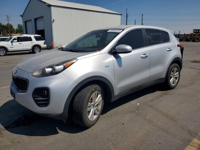 KNDPMCAC4J7****** 2018 Kia Sportage