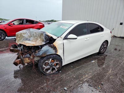 3KPF24AD9ME****** 2021 Kia Forte
