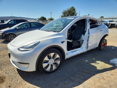 7SAYGDEE2PA****** 2023 Tesla Model Y