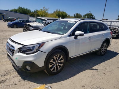 4S4BSETC1J3****** 2018 Subaru Outback
