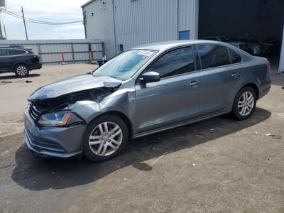 3VW2B7AJ5JM****** 2018 Volkswagen Jetta