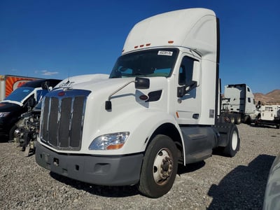 1XPBA48X9LD****** 2020 Peterbilt 579
