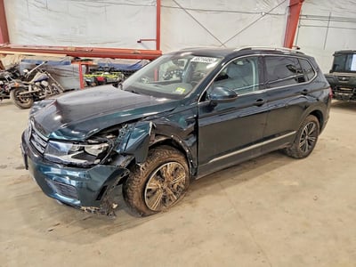 3VV2B7AX8JM****** 2018 Volkswagen Tiguan